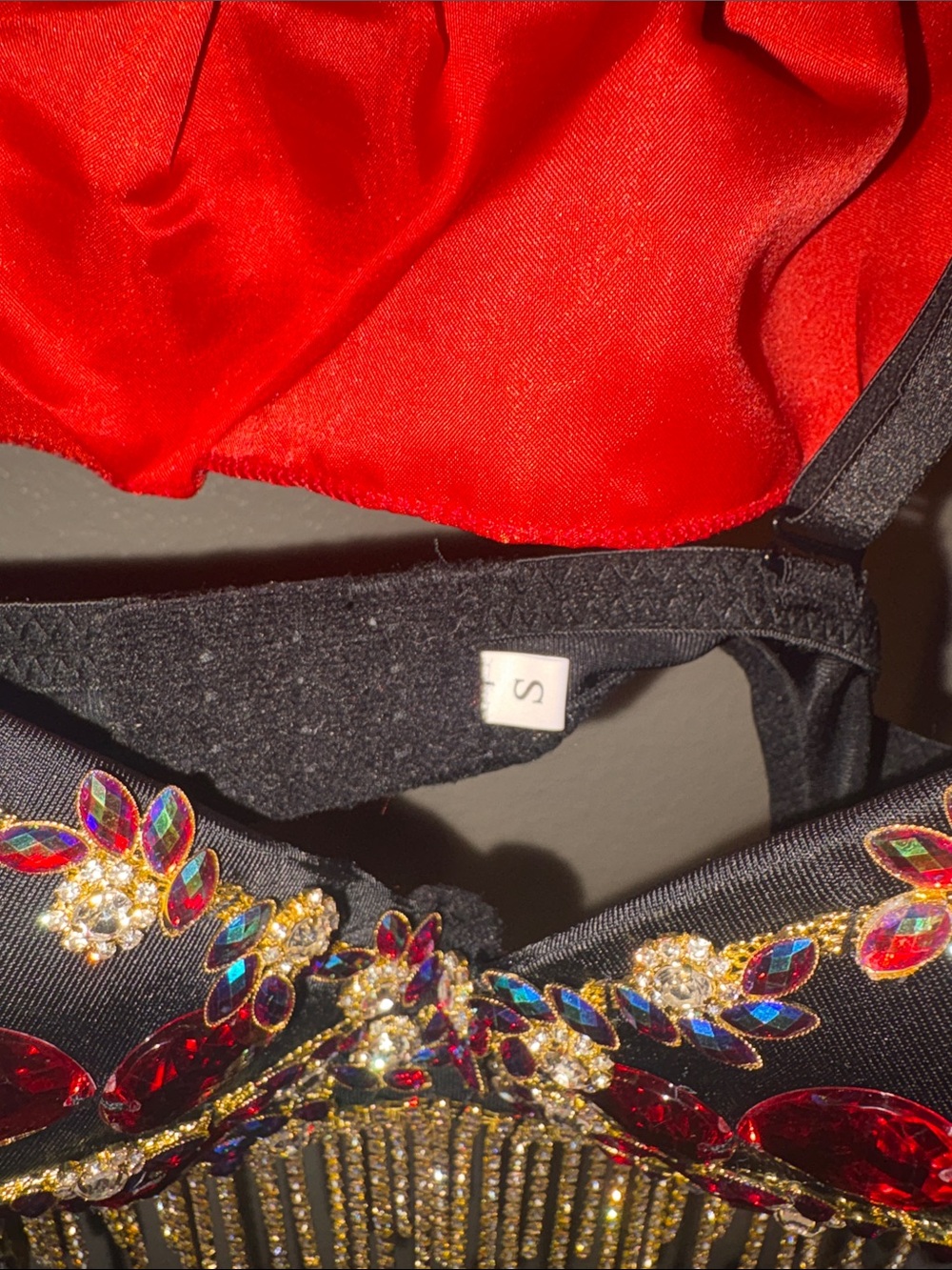 NEW Embellished  Red & Black Sequin Fringe Crop Top and bottoms FULL SET small - Picture 7 of 8